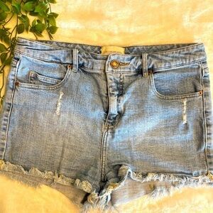 OBEY PROPAGANDA vintage Light Wash Short Denim Shorts Distressed Size 30‎ Jean